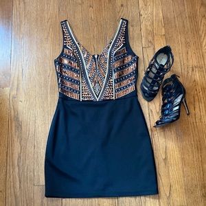 Low v-neck embellished LBD ✨